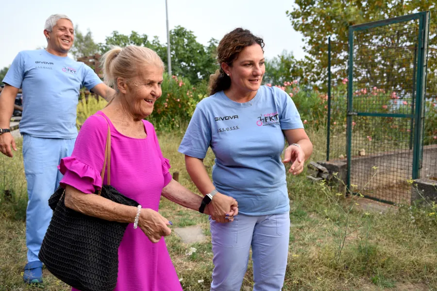 passeggiate nel verde della casa di riposo